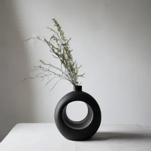 Jarrón con anillo nórdico
